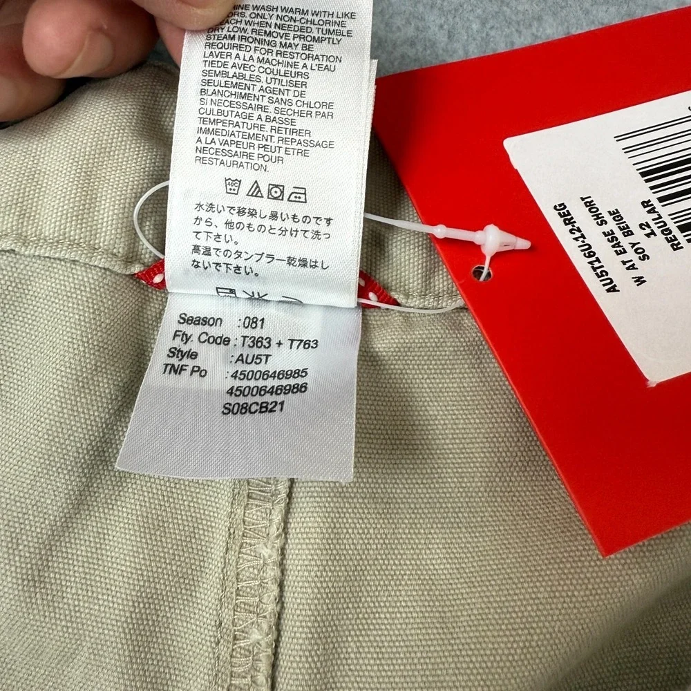 The North Face Soy Beige At Ease Shorts Cotton Cargo Hiking Womens Size 12 R NWT